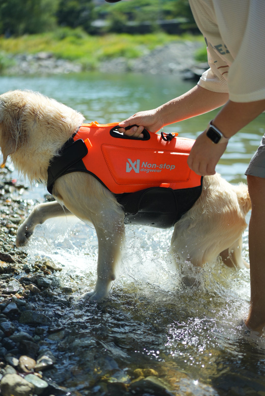 Protector neoprene vest 冷え対応・高保温のプロ仕様ネオプレーンベスト