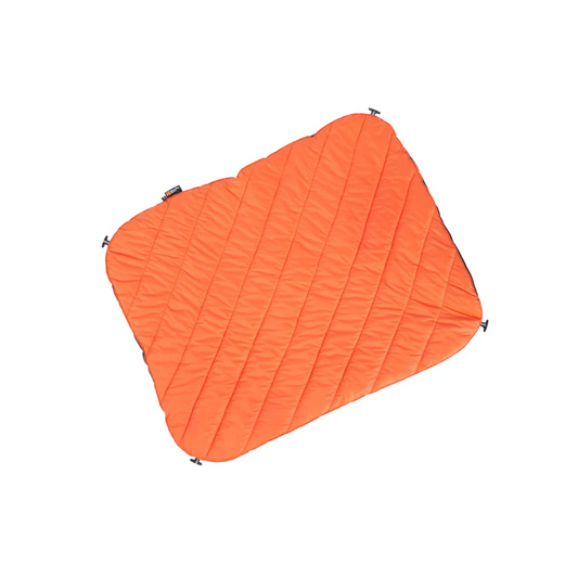 Protector bivvy bed アウトドア後の回復を支える、保温性に優れたドッグ用ベッド